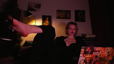 Snapshot of missmirandagd chatting on 01-04-25, 12:49 online show from 01-04-25, 12:49