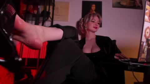 Snapshot of missmirandagd chatting on 01-31-25, 04:38 online show from 01-31-25, 04:38