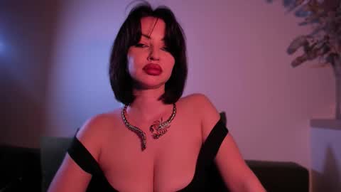 Snapshot of missmirandagd chatting on 09-27-25, 06:24 online show from 09-27-25, 06:24