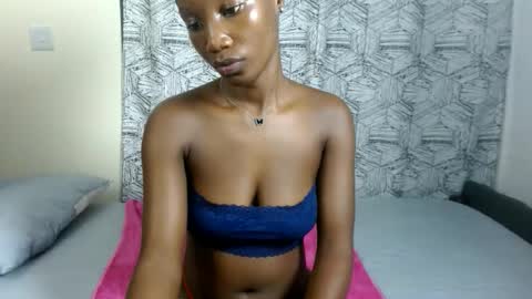 Snapshot of missmisbehave_irl chatting on 05-29-26, 03:43 sexy online show from 05-29-26, 03:43