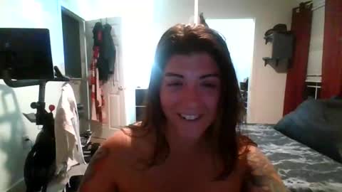 Snapshot of missmonatoyou chatting on 06-06-26, 01:11 MissMona online show from 06-06-26, 01:11