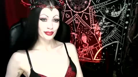 MissMoonDoll online show from 01-30-25, 05:09