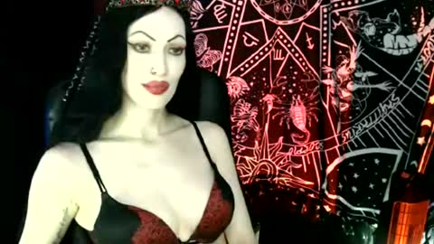 MissMoonDoll online show from 04-26-26, 04:43