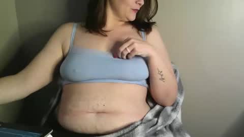 Snapshot of missniagaraishorny chatting on 12-18-25, 06:47 MissNiagara online show from 12-18-25, 06:47