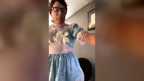 Nicole Smith online show from 07-19-26, 10:13