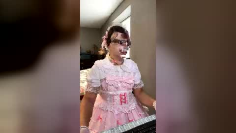 Nicole Smith online show from 07-31-26, 09:47