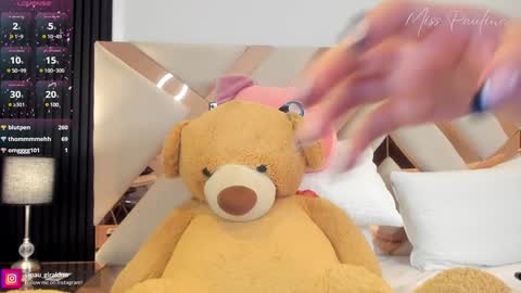 Pau Giraldo online show from 02-01-25, 05:39