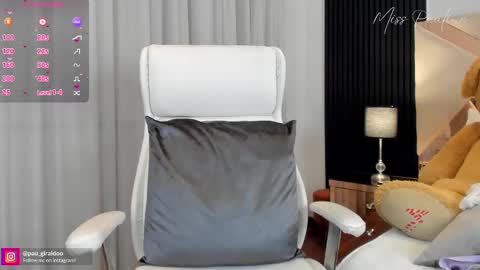 Pau Giraldo online show from 02-20-25, 02:29