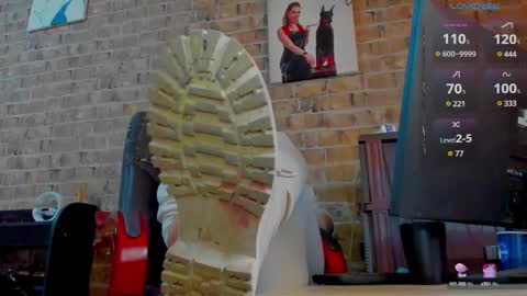 Miss Venus online show from 02-10-25, 12:08