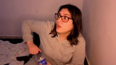 sarah online show from 04-11-26, 10:58