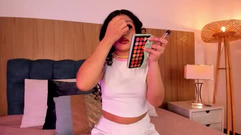 Emma Prada online show from 03-31-26, 12:16