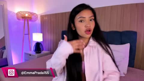 Emma Prada online show from 05-19-26, 12:11