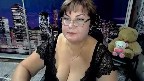 Snapshot of missritabella chatting on 09-28-25, 05:29 Rita online show from 09-28-25, 05:29