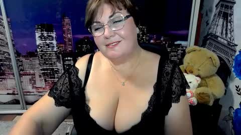 Snapshot of missritabella chatting on 10-22-25, 07:02 Rita online show from 10-22-25, 07:02