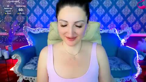 Snapshot of missrossi chatting on 05-18-26, 04:07 missrossi online show from 05-18-26, 04:07