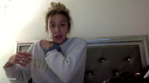 Alyssa online show from 05-27-26, 04:31