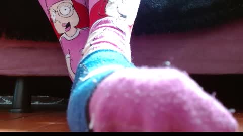 Snapshot of misssam28 chatting on 09-25-25, 04:32 TELL ME MISS online show from 09-25-25, 04:32