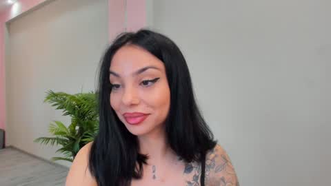 Snapshot of misssiennaa chatting on 04-12-26, 04:28 Sienna online show from 04-12-26, 04:28