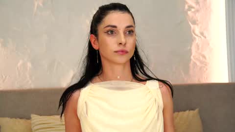 Sophie online show from 05-24-26, 08:03