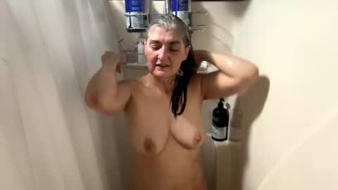 Snapshot of missspooky chatting on 09-19-25, 11:00 Miss Spooky Silverstacker online show from 09-19-25, 11:00