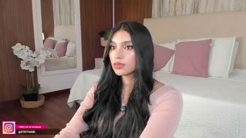 Fernanda Davila online show from 04-21-26, 10:34