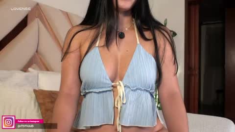 Snapshot of missthailand_ chatting on 05-22-26, 11:21 Fernanda Davila online show from 05-22-26, 11:21