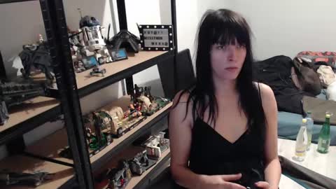 missthon online show from 02-04-25, 12:00