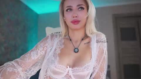 Eva online show from 10-12-25, 12:20