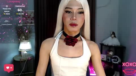 Stella online show from 10-18-25, 07:42