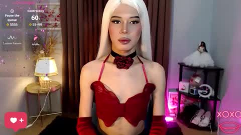 Stella online show from 10-20-25, 07:53