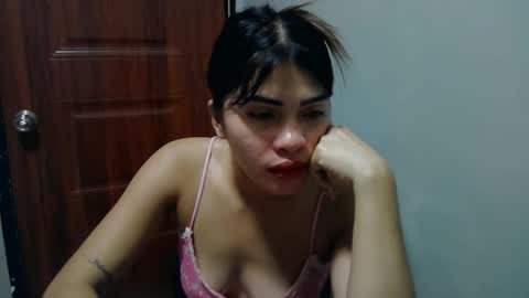 Snapshot of missunknownxoxo chatting on 05-12-26, 01:36 sofia online show from 05-12-26, 01:36