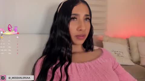 Snapshot of missvaleriaa chatting on 02-27-25, 05:34 Valeria Davila online show from 02-27-25, 05:34