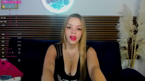 Snapshot of missvalery1 chatting on 01-23-25, 08:56 missvalery1 online show from 01-23-25, 08:56