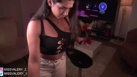 Snapshot of missvalery_1 chatting on 02-12-25, 02:14 OF online show from 02-12-25, 02:14