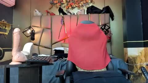 Victoria  online show from 05-09-26, 01:05