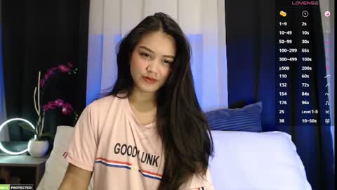 Snapshot of missycruz chatting on 08-09-26, 12:01 Missy Cruz online show from 08-09-26, 12:01