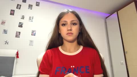 Lisa online show from 07-30-26, 11:09