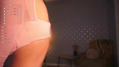 Snapshot of mist_mia chatting on 06-28-26, 07:31 Mia online show from 06-28-26, 07:31