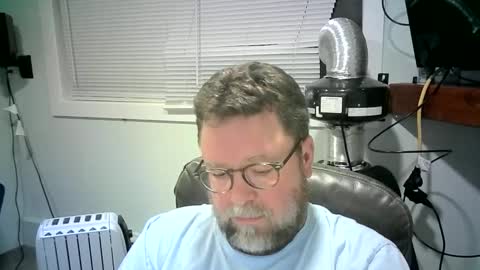 Snapshot of mister_happy567 chatting on 01-26-25, 07:10 Mr. Happy online show from 01-26-25, 07:10