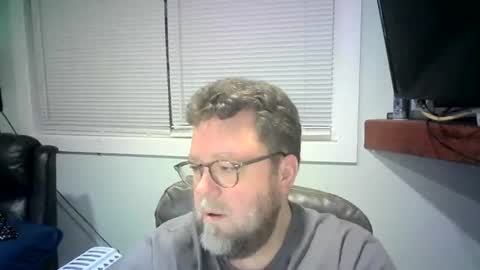 Snapshot of mister_happy567 chatting on 02-04-25, 01:34 Mr. Happy online show from 02-04-25, 01:34