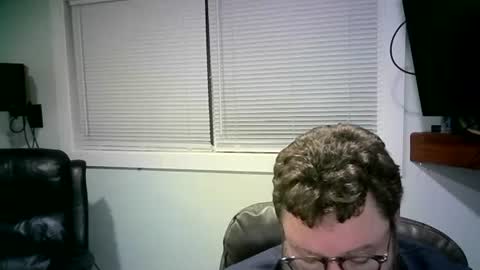 Snapshot of mister_happy567 chatting on 02-16-25, 06:43 Mr. Happy online show from 02-16-25, 06:43