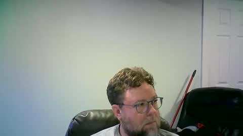 Snapshot of mister_happy567 chatting on 11-08-25, 06:02 Mr. Happy online show from 11-08-25, 06:02