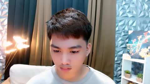 Snapshot of mister_officer chatting on 09-14-25, 02:11 SAINT SACHI  will make your day  online show from 09-14-25, 02:11
