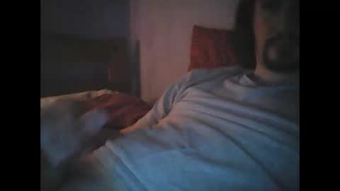 Snapshot of misterice93 chatting on 12-28-24, 05:14 MrWhite08 online show from 12-28-24, 05:14