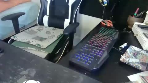 Snapshot of misterstrong95 chatting on 09-09-25, 06:46 misterstrong95 online show from 09-09-25, 06:46