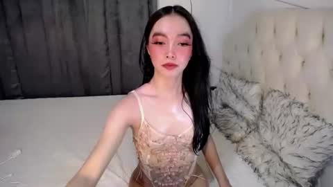 Snapshot of misterytgirl chatting on 04-10-26, 09:36 CRISHA online show from 04-10-26, 09:36