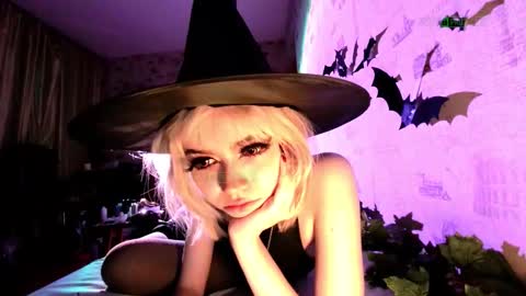 mistr_daria_femdom online show from 10-28-25, 07:38