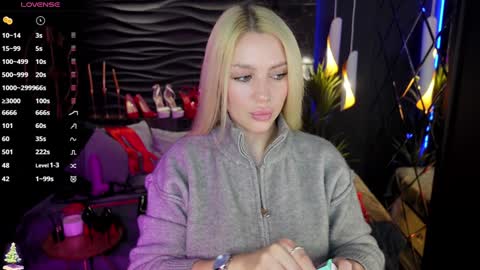 Darsy online show from 01-18-25, 05:52