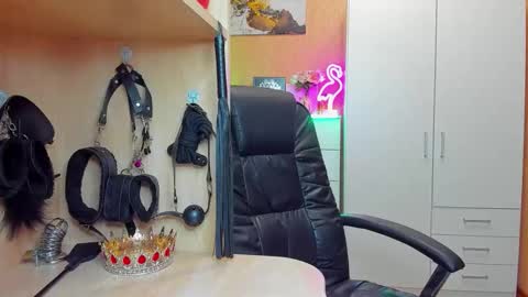 Mistress Kristi online show from 09-26-25, 07:29