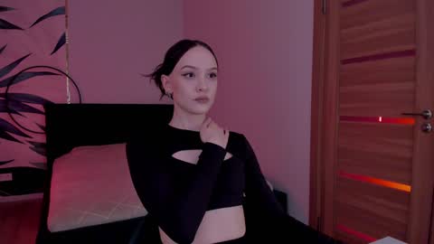 Snapshot of mistress_mialibra chatting on 12-16-24, 08:20 Mistress Mia online show from 12-16-24, 08:20